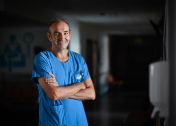 Gil Dubernard, chirurgien gynécologue à la Croix-Rousse