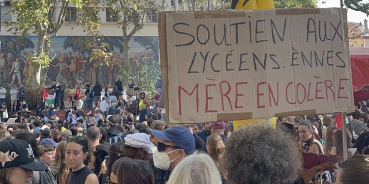 Mouvement lycéen : après un défilé apaisé mardi 6 octobre, de nouvelles manifestations en perspective