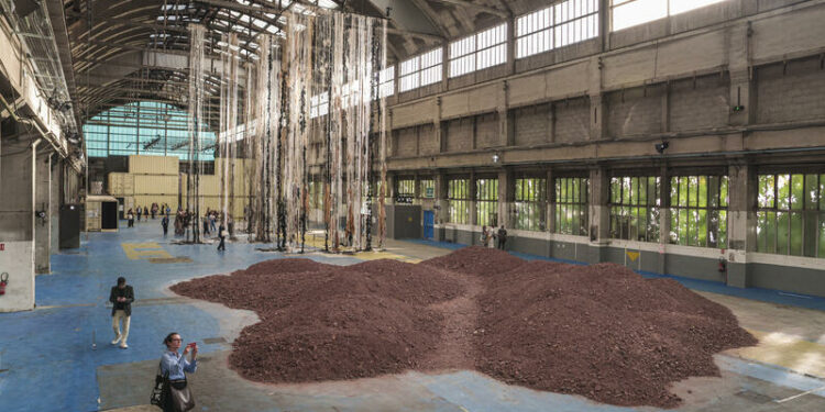 BIENNALE DE LYON Les traboules de l’art